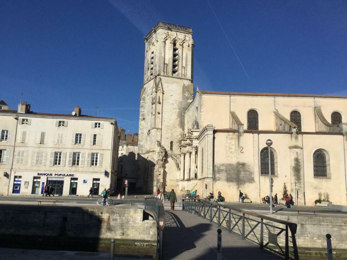 Appartement Centre Ville Pres Du Port Avec Parking Et Wifi La Rochelle  Bagian luar foto