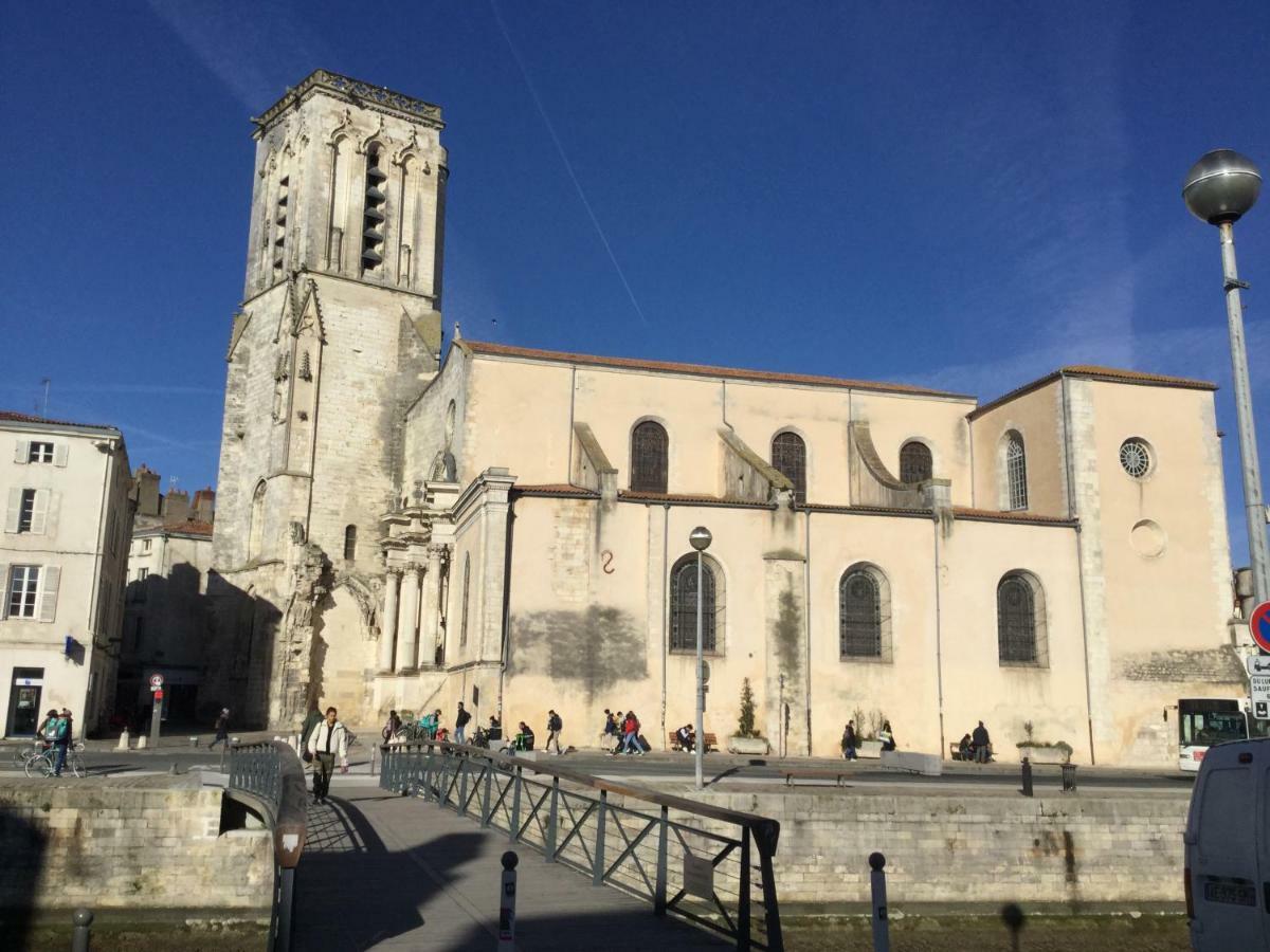 Appartement Centre Ville Pres Du Port Avec Parking Et Wifi La Rochelle  Bagian luar foto