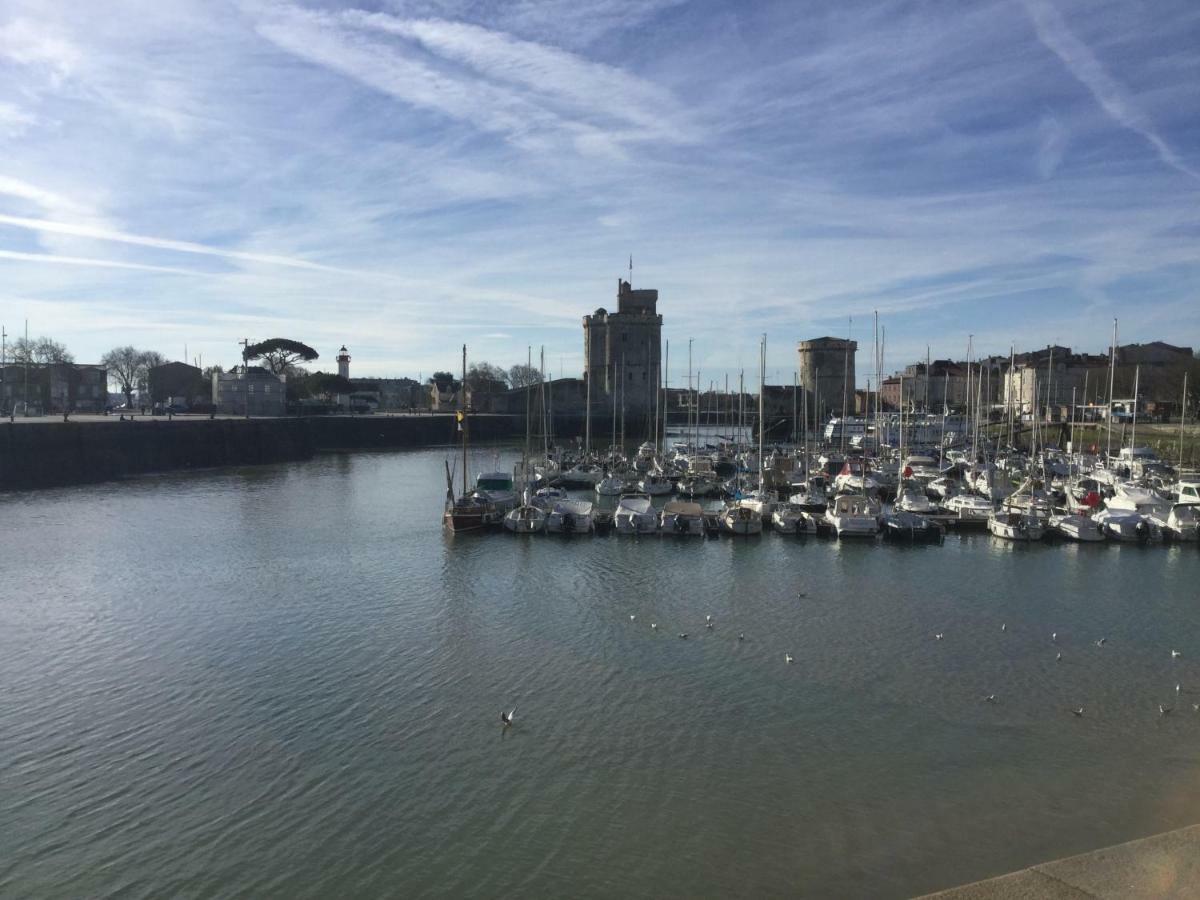 Appartement Centre Ville Pres Du Port Avec Parking Et Wifi La Rochelle  Bagian luar foto